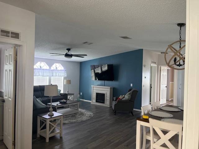 1224 Las Brisas a Winter Haven, FL Mobile or Manufactured Home for Sale